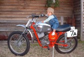 Motorkár.jpg